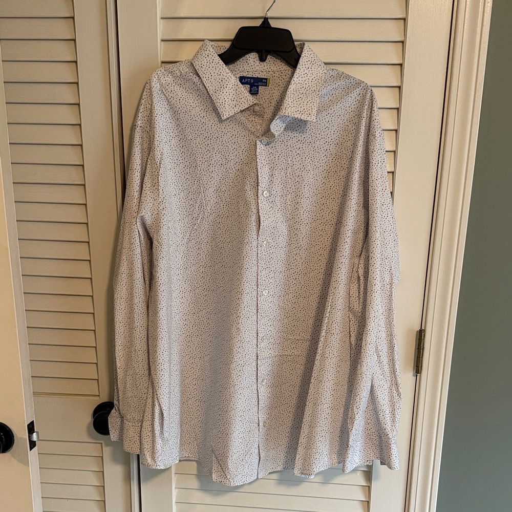 Apt. 9 White and Black Patterned Dress Shirt
